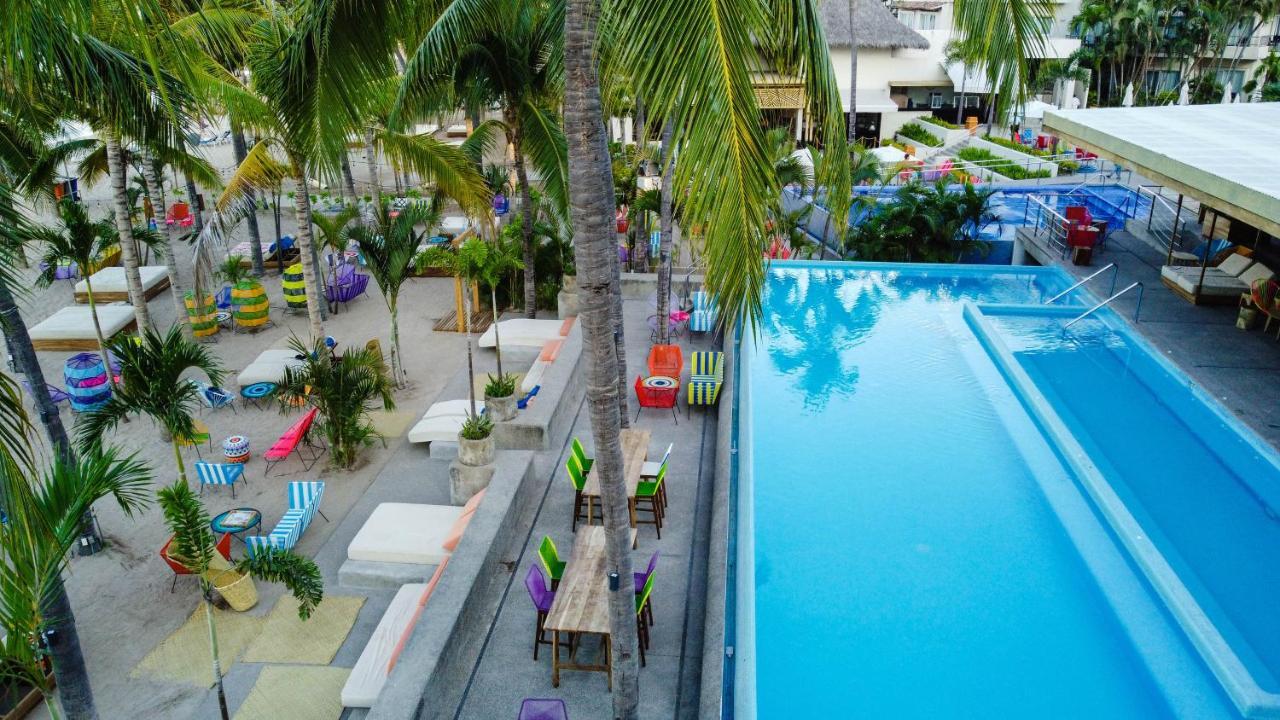 Friendly Fun Vallarta Different Experiences プエルトバラータ エクステリア 写真